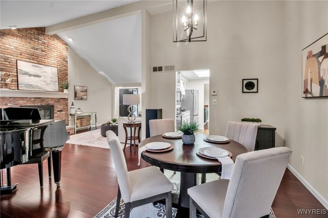 235 Old Oak Post Road, Amherst, NY 14051