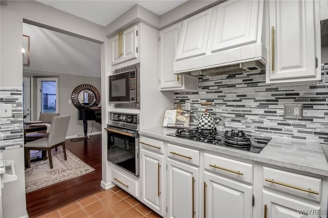 235 Old Oak Post Road, Amherst, NY 14051