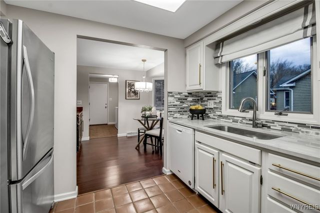 235 Old Oak Post Road, Amherst, NY 14051