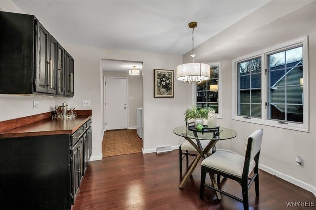 235 Old Oak Post Road, Amherst, NY 14051