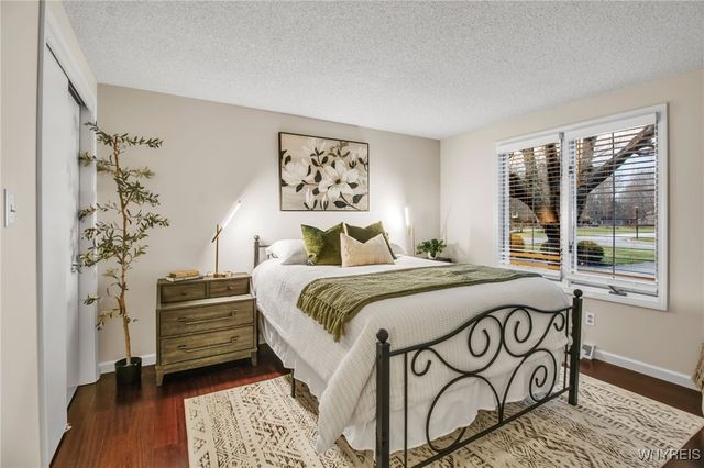 235 Old Oak Post Road, Amherst, NY 14051