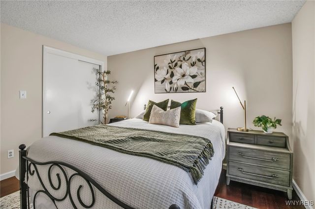 235 Old Oak Post Road, Amherst, NY 14051