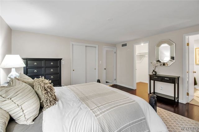 235 Old Oak Post Road, Amherst, NY 14051