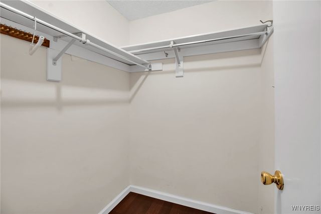 235 Old Oak Post Road, Amherst, NY 14051