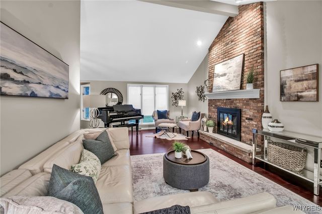 235 Old Oak Post Road, Amherst, NY 14051