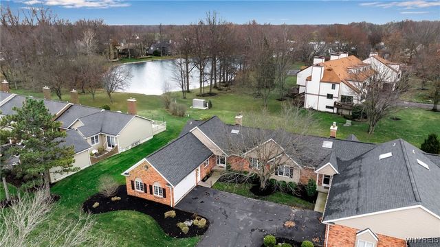 235 Old Oak Post Road, Amherst, NY 14051