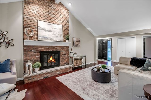 235 Old Oak Post Road, Amherst, NY 14051