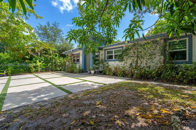 12685 NW Miami Ct, North Miami, FL 33168