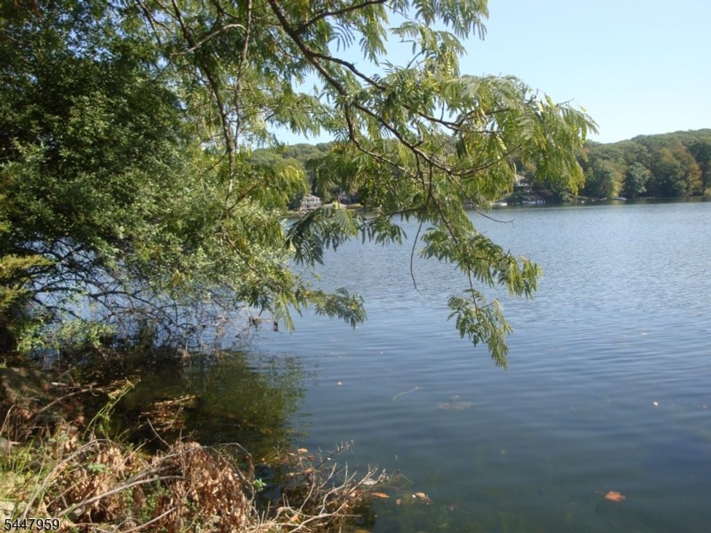 207 Hudson Ave, Hopatcong Boro, NJ 07843 — photo 5
