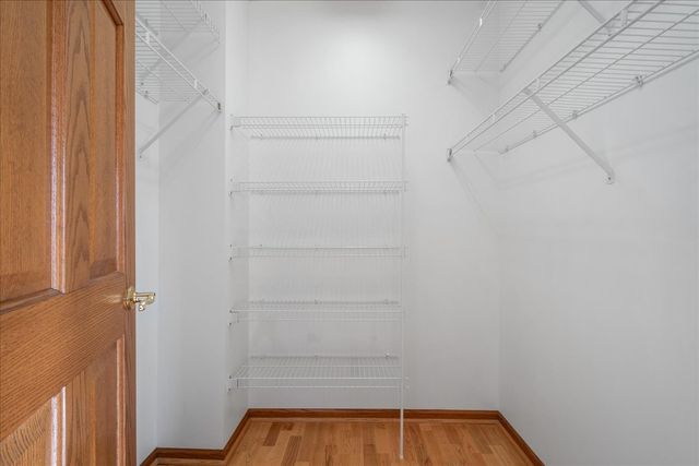 400 S Northwest Highway 301B, Park Ridge, IL 60068