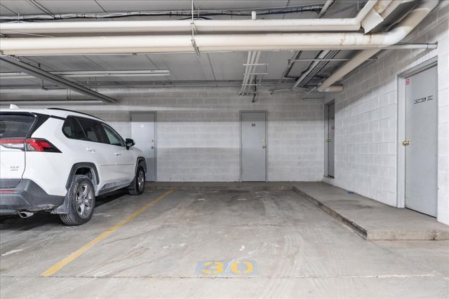 400 S Northwest Highway 301B, Park Ridge, IL 60068