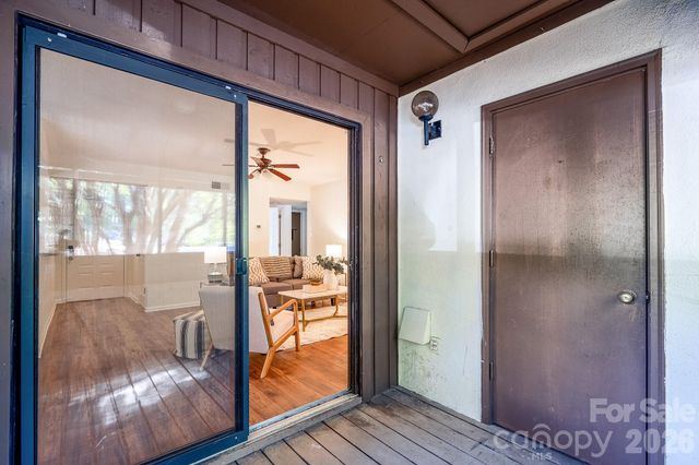 7309 Winery Lane, Charlotte, NC 28227