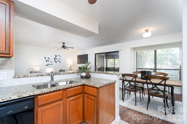 7309 Winery Lane, Charlotte, NC 28227