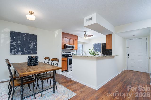 7309 Winery Lane, Charlotte, NC 28227