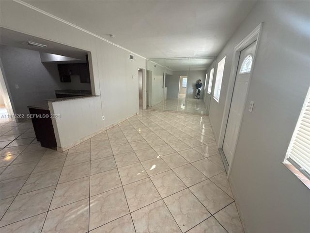 1855 NW 121st St, Miami, FL 33167