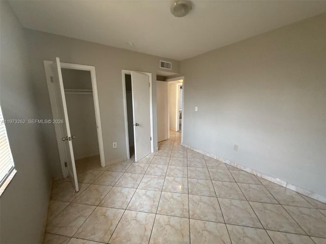 1855 NW 121st St, Miami, FL 33167