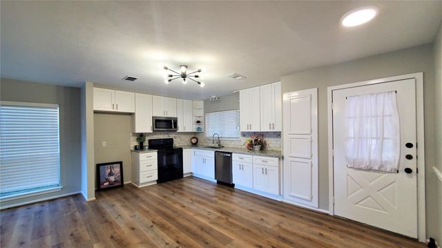 14419 Cypress Leaf Drive, Cypress, TX 77429
