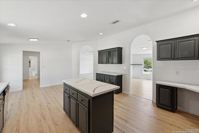 18975 TEJEDA RD, San Antonio, TX 78221