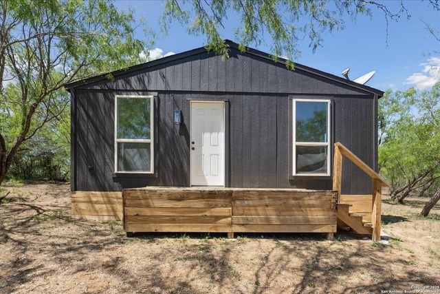 18975 TEJEDA RD, San Antonio, TX 78221
