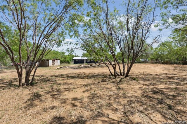 18975 TEJEDA RD, San Antonio, TX 78221