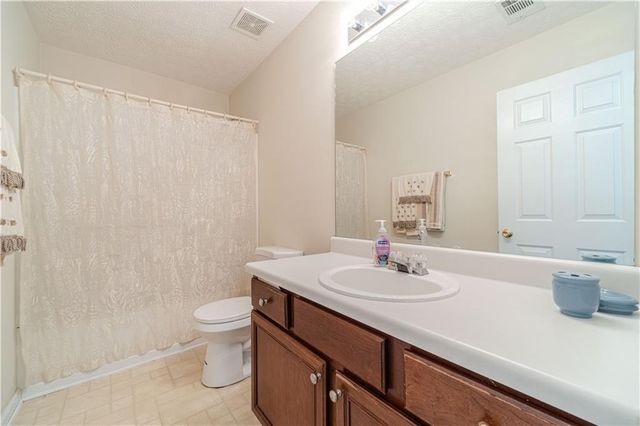 1231 Hogan Ridge Drive, Grayson, GA 30017