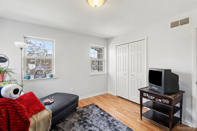 7843 Briarbrook Drive, Ypsilanti, MI 48197