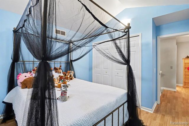 7843 Briarbrook Drive, Ypsilanti, MI 48197