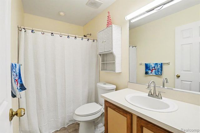 7843 Briarbrook Drive, Ypsilanti, MI 48197