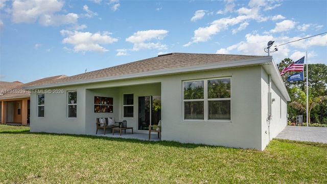106 SE 23rd Pl, Cape Coral, FL 33990