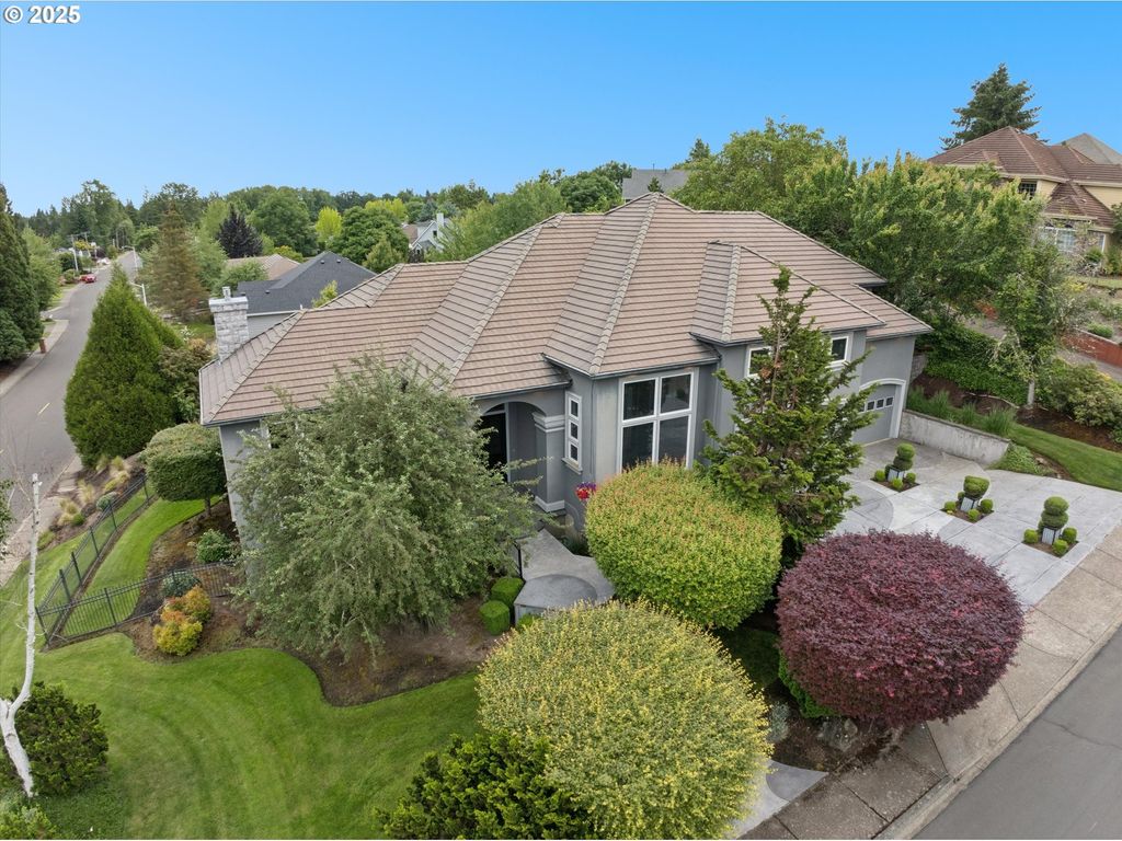1276 Nw MEADOWS Dr, Mc Minnville, OR 97128