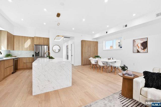 312 11th Street 2, Union City, NJ 07087