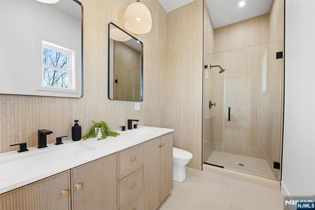 312 11th Street 2, Union City, NJ 07087
