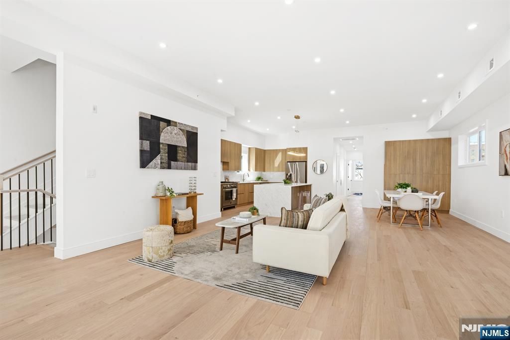 312 11th Street 2, Union City, NJ 07087