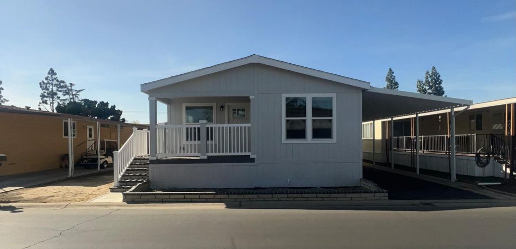 Image 1 of property listing at 2706 W Ashlan Avenue # 299, Fresno, CA 93705