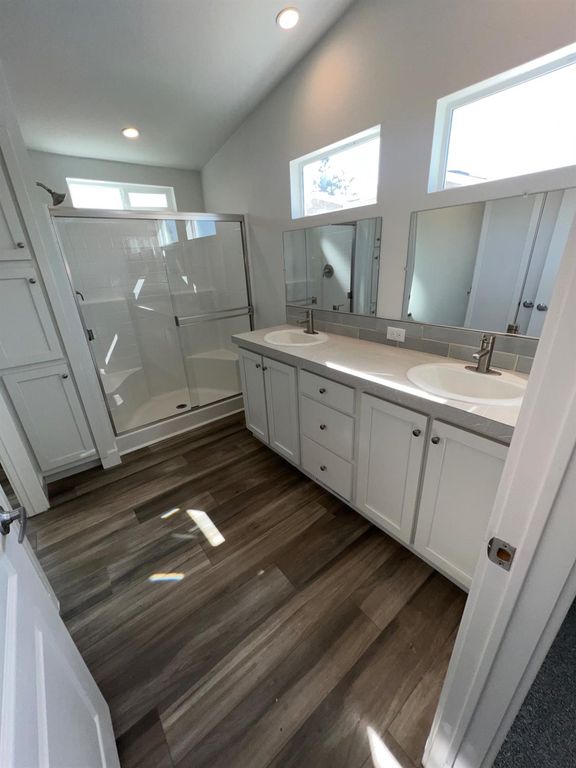 Image 19 of property listing at 2706 W Ashlan Avenue # 299, Fresno, CA 93705