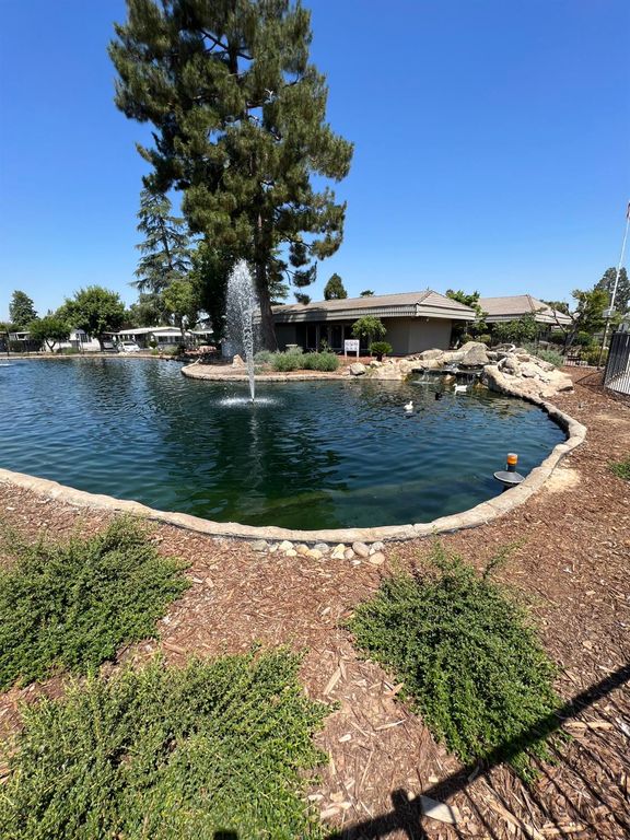 Image 22 of property listing at 2706 W Ashlan Avenue # 299, Fresno, CA 93705