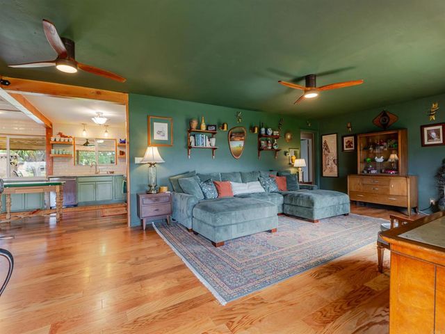 442 Cassou Rd, San Marcos, CA 92069