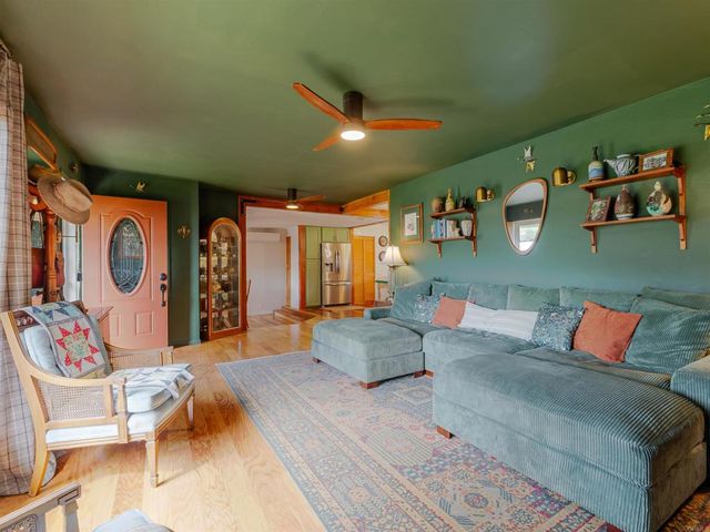 442 Cassou Rd, San Marcos, CA 92069