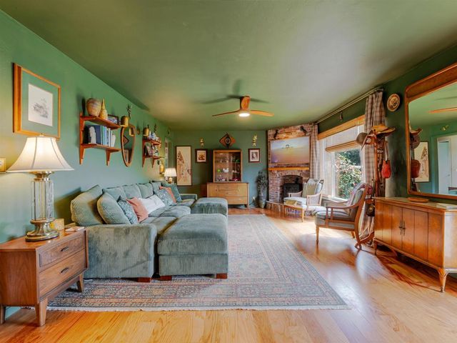 442 Cassou Rd, San Marcos, CA 92069