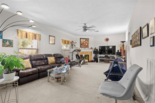 7611 Clarendon Bend Lane, Richmond, TX 77407