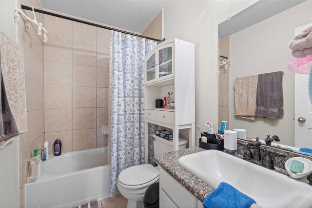 7611 Clarendon Bend Lane, Richmond, TX 77407