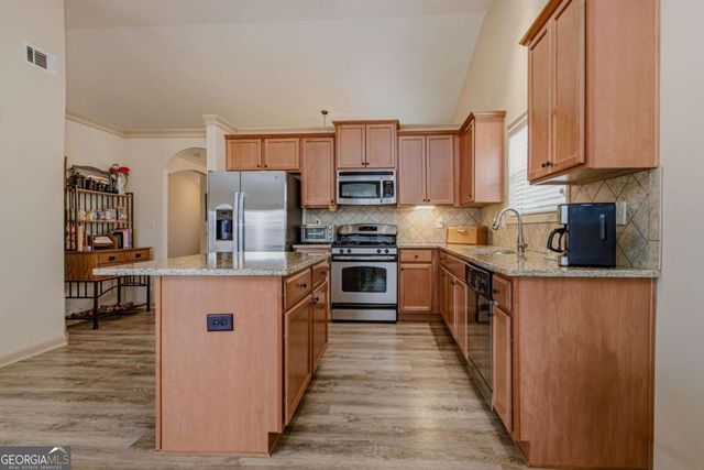 5570 Glenn Ivey Drive, Cumming, GA 30028