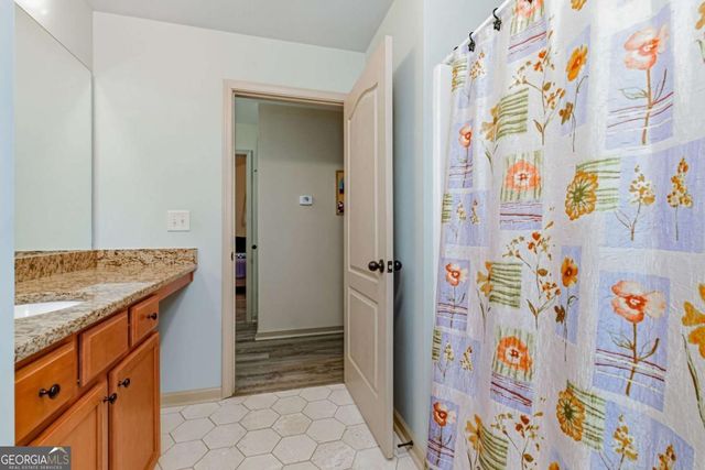 5570 Glenn Ivey Drive, Cumming, GA 30028