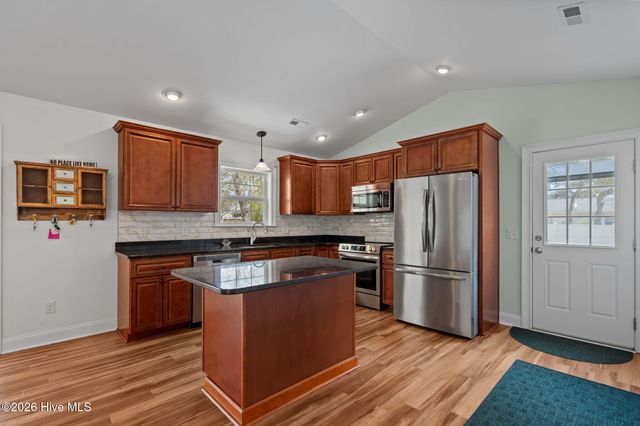 208 NE 52nd Street, Oak Island, NC 28465