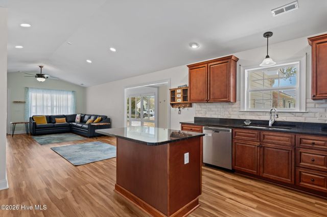 208 NE 52nd Street, Oak Island, NC 28465