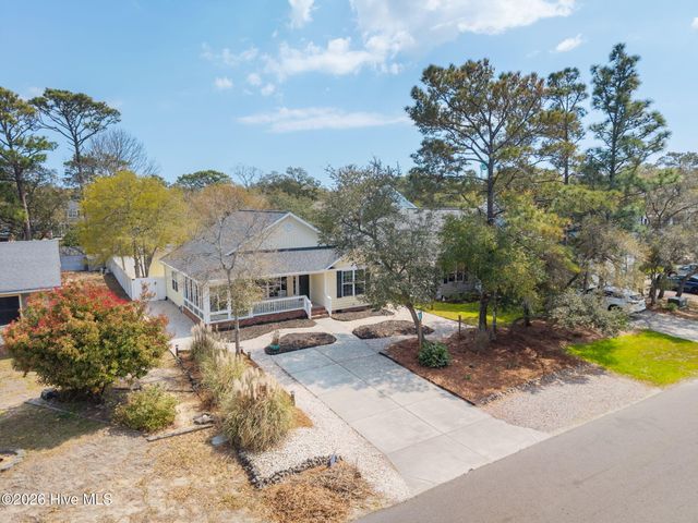 208 NE 52nd Street, Oak Island, NC 28465