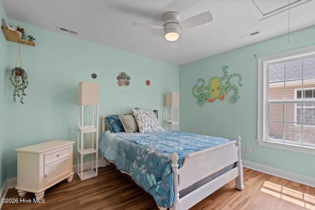 208 NE 52nd Street, Oak Island, NC 28465