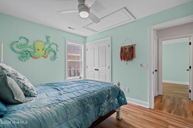 208 NE 52nd Street, Oak Island, NC 28465