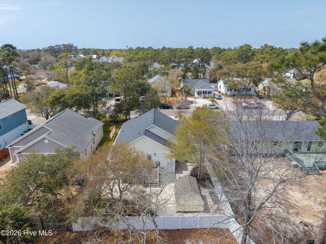 208 NE 52nd Street, Oak Island, NC 28465