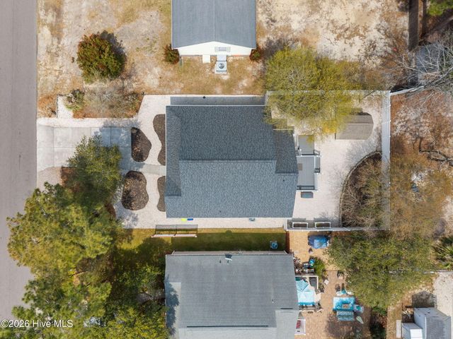 208 NE 52nd Street, Oak Island, NC 28465